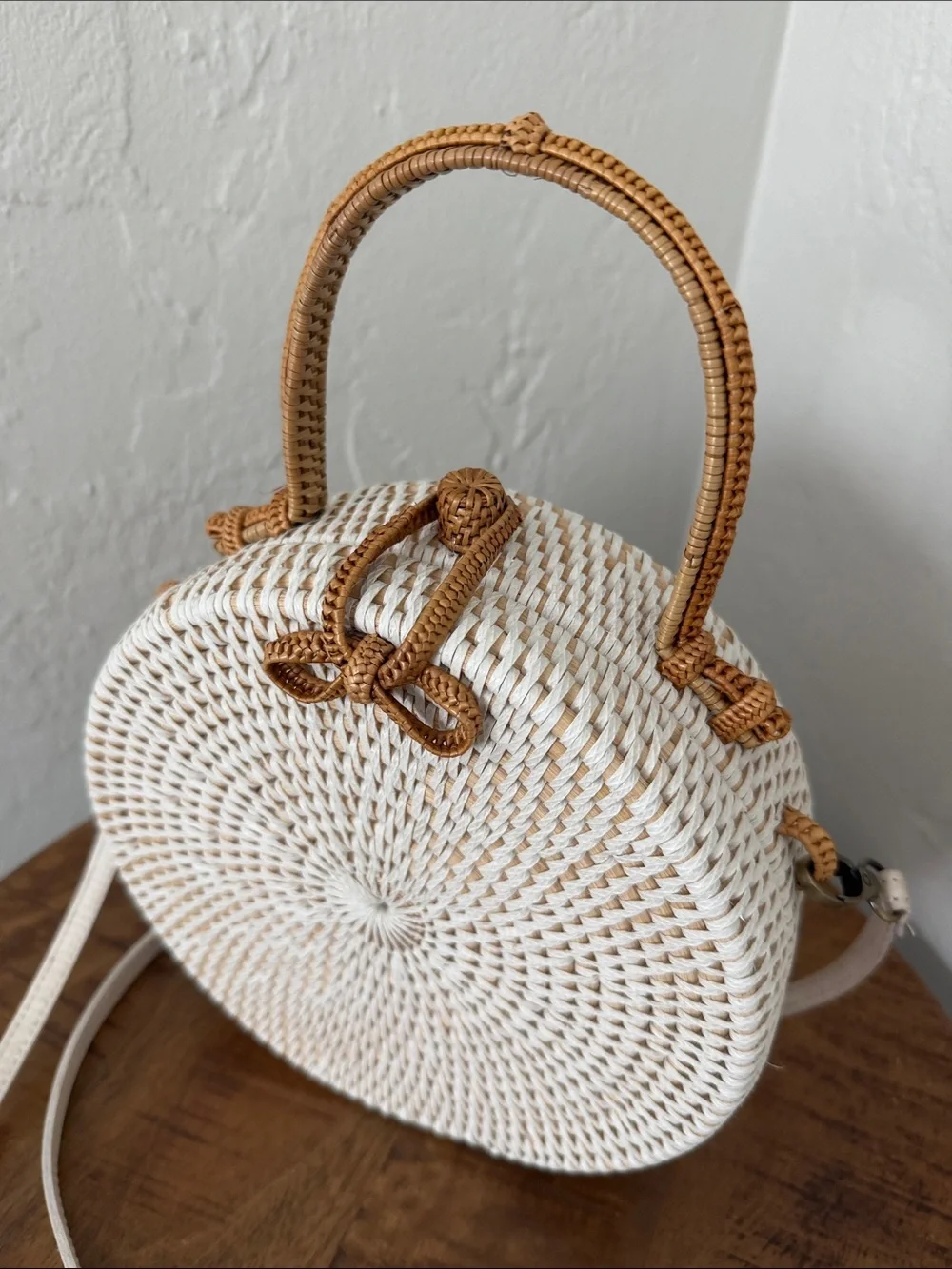 Poppy + Sage Woven Round Crossbody Bag